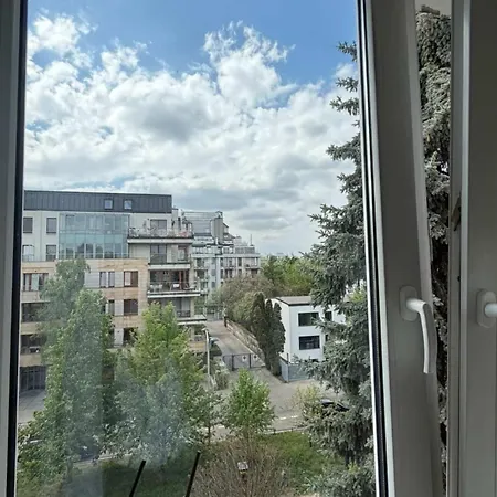 Blisko Centrum I Metro Warschau
